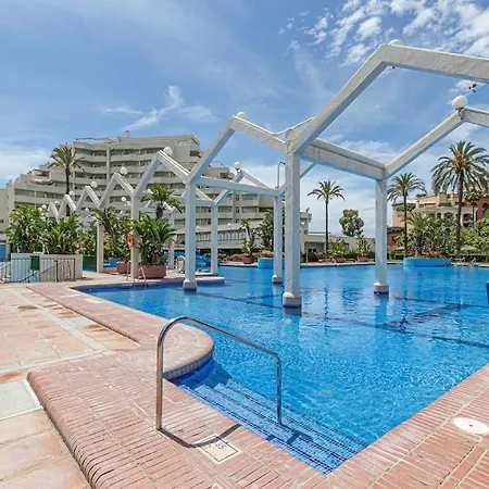 Benal With Sunny Terrace And Water Park Apartment Benalmadena